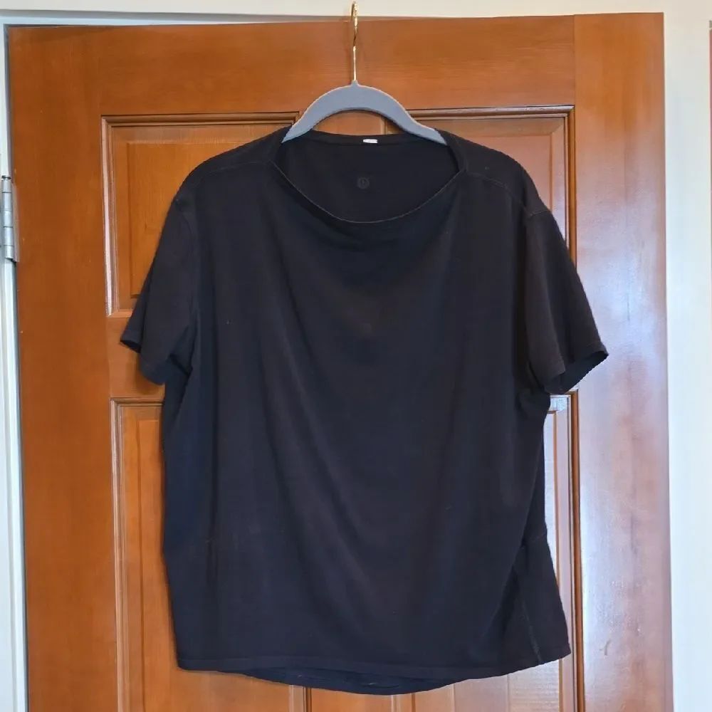 LULULEMON Black Short Sleeve T-Shirt. Size S or M
